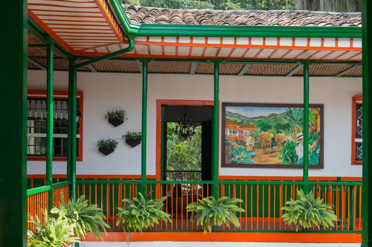 Hacienda Charrascal Coffe Farm