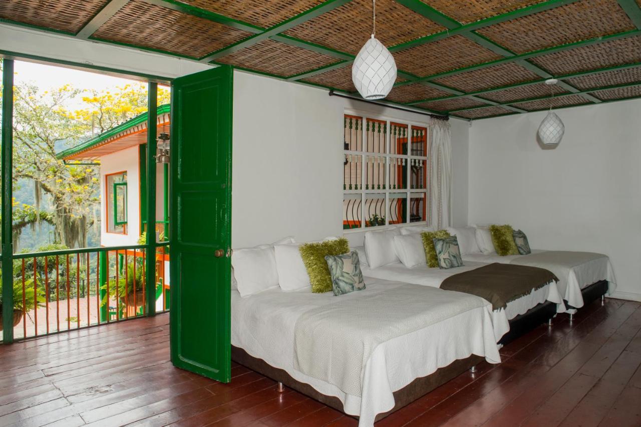 Hacienda Charrascal Coffe Farm *